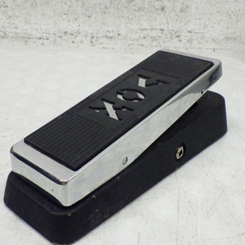 Vist Large View of Product Image Which is Used Vox V847 Wah Pedal