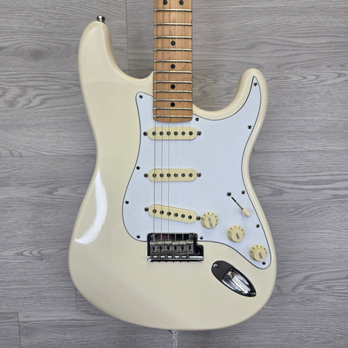 Vist Large View of Product Image Which is Used Fender AMERICAN STANDARD STRAT 1997 S Type Electric Guitar White 6-String