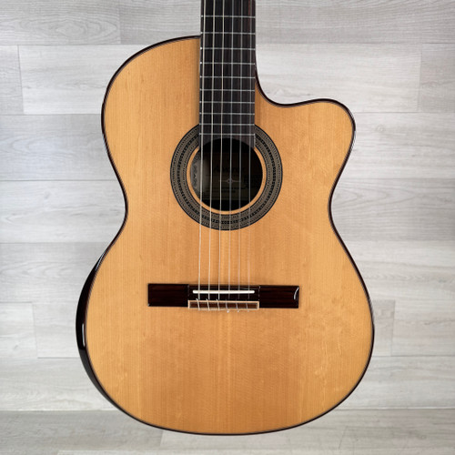 Vist Large View of Product Image Which is Used Alvarez AC70HCE Armrest Artist Series Classical Nylon String Acoustic-electric Guitar - Natural