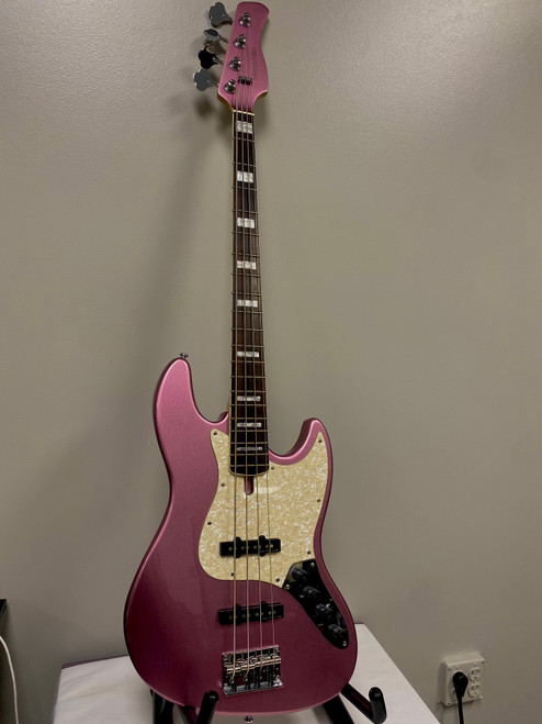 Vist Large View of Product Image Which is Used Sire MARCUS MILLER V7 BURGANDY JAZZ BASS J Type Bass Guitar Pink 4-String