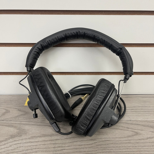 Vist Large View of Product Image Which is Used BEYERDYNAMIC DT150 Headphones