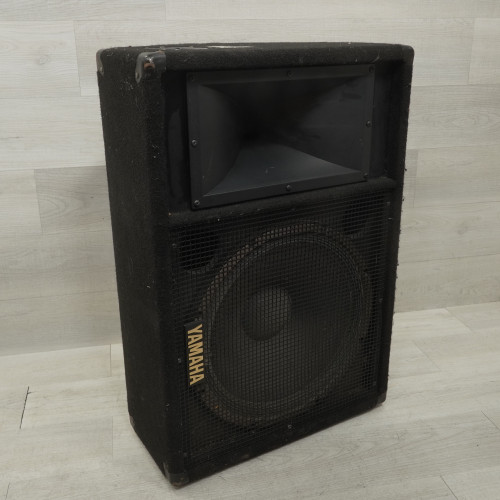 Vist Large View of Product Image Which is Used Yamaha SM15V Passive Full Range Speaker Cabinet - Local Pickup Only