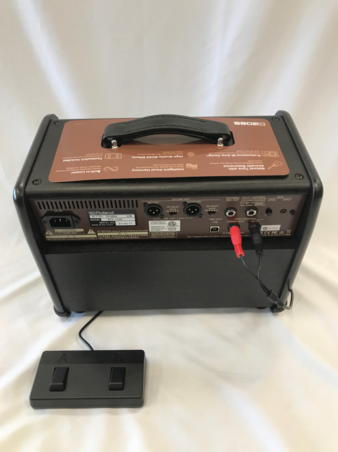 Vist Large View of Product Image Which is Used Roland ACS-LIVE 1 x 10 Solid State Amplifier 1 x 10