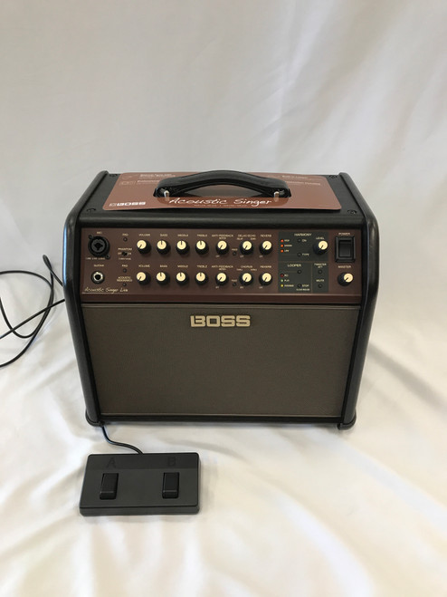 Vist Large View of Product Image Which is Used Roland ACS-LIVE 1 x 10 Solid State Amplifier 1 x 10