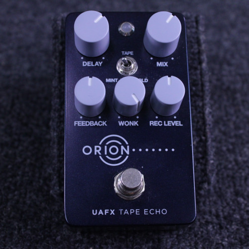 Vist Large View of Product Image Which is Used UNIVERSAL AUDIO UAFX ORION TAPE ECHO Delay Pedal