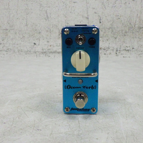 Vist Large View of Product Image Which is Used Tomsline Engineering OCEAN VERB Reverb Pedal