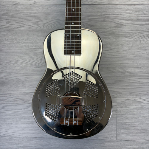 Vist Large View of Product Image Which is Used Gold Tone RESOUKE CONCERT Ukulele Silver/Gray
