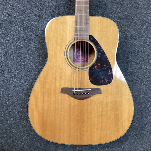 Vist Large View of Product Image Which is Used Yamaha FG700S Solid Top Acoustic Guitar Wood