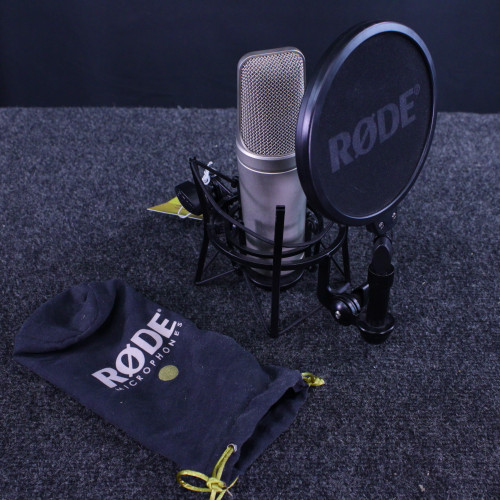 Vist Large View of Product Image Which is Used Rode NT2-A CONDENSOR MIC W/MOUNT AND FILTER Condenser Microphone