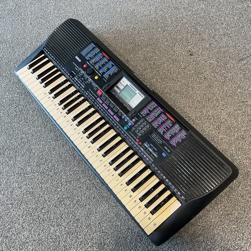 Vist Large View of Product Image Which is Used YAMAHA PSR-220  Keyboard