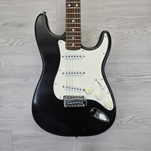 Vist Large View of Product Image Which is Used Squier AFFINITY STRAT S Type Electric Guitar Black 6-String