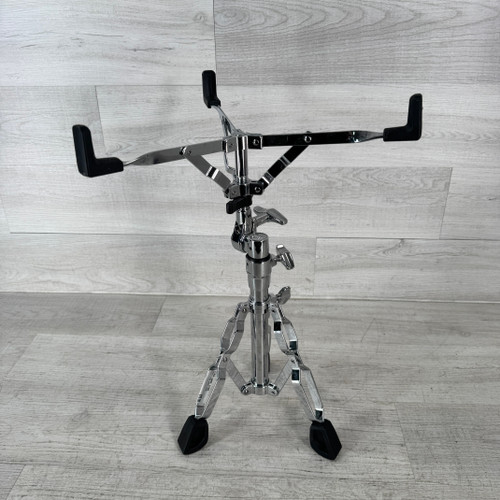 Vist Large View of Product Image Which is Used Pearl S-930 Snare Drum Stand
