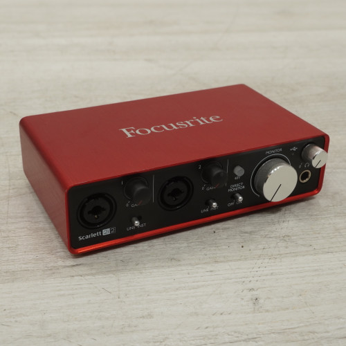 Vist Large View of Product Image Which is Used Focusrite Scarlett 2i2 Compact Recording Device