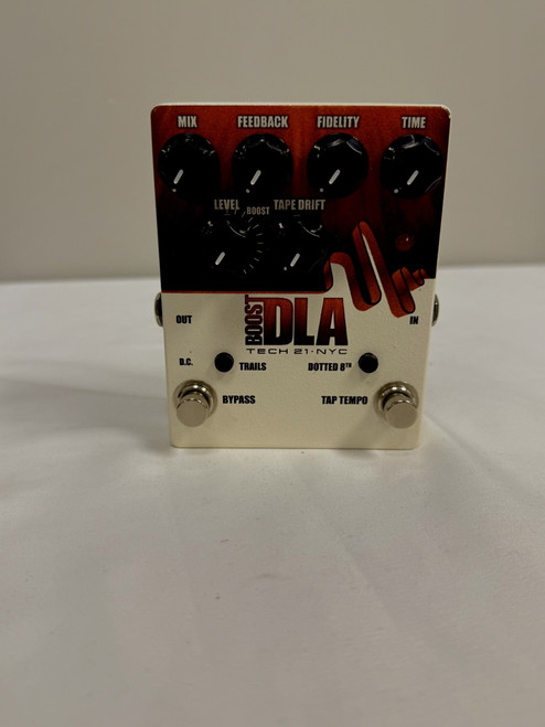 Vist Large View of Product Image Which is Used Tech 21 BOOST DLA - TAPE DELAY PEDAL Delay Pedal