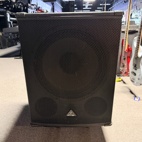 Vist Large View of Product Image Which is Used Behringer EUROLIVE B1800XP Speaker Cabinet