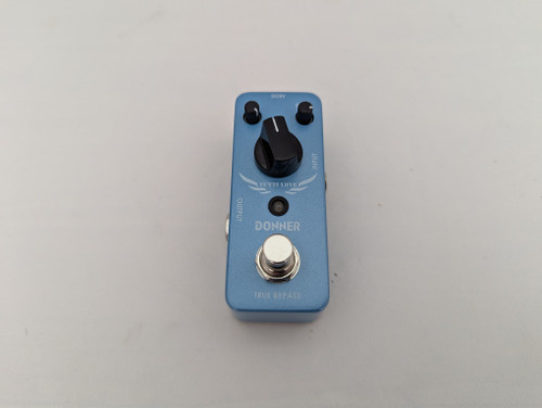 Vist Large View of Product Image Which is Used Donner TUTTI LOVE Chorus Pedal