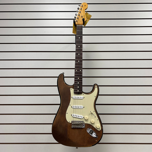 Vist Large View of Product Image Which is Used - Fender CLASSIC SERIES 60S STRAT MODDED Electric Guitar