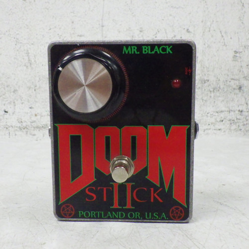 Vist Large View of Product Image Which is Used Mr. Black Doom Stick II FUZZ Distortion Pedal