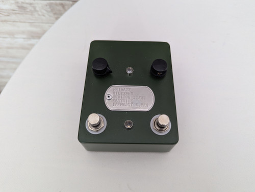 Vist Large View of Product Image Which is Used YE PRIVATE MILITARY AUDITOR Fuzz Pedal