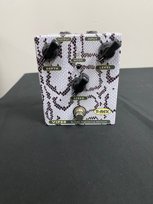 Vist Large View of Product Image Which is Used T-Rex Engineering VIPER VIBRATO Vibrato Pedal