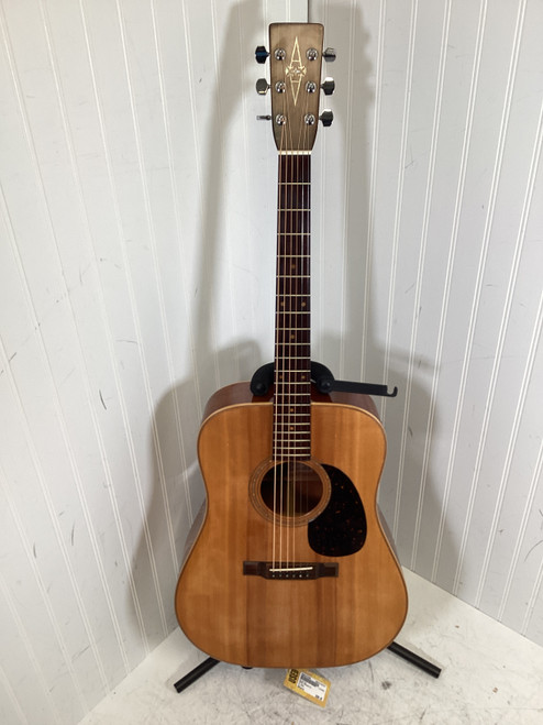 Vist Large View of Product Image Which is Used Alvarez 5032 ACOUSTIC Solid Top Acoustic Guitar Natural