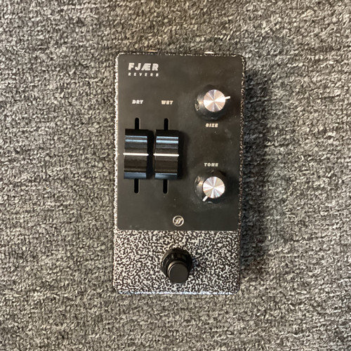 Vist Large View of Product Image Which is Used FJORD FUZZ FJAER Reverb Pedal
