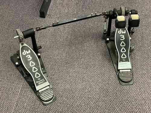 Vist Large View of Product Image Which is Used DW DWCP3002 DOUBLE KICK Kick Drum Pedal