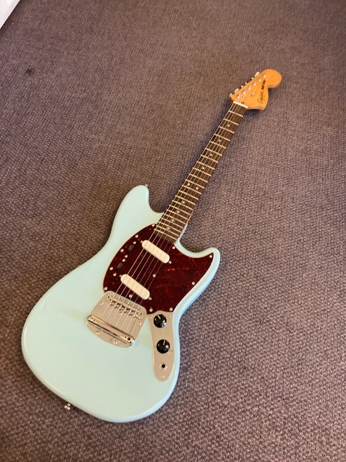 Vist Large View of Product Image Which is Used Squier CLASSIC VIBE 60S MUSTANG Offset Double Cutaway Electric Guitar Blue 6-String
