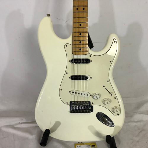 Vist Large View of Product Image Which is Used Fender 99 MIM STRATOCASTER S Type Electric Guitar White 6-String