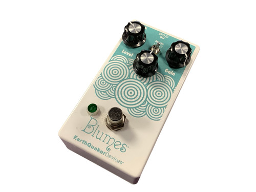 Vist Large View of Product Image Which is Used Earthquaker Devices BLUMES Guitar Effect