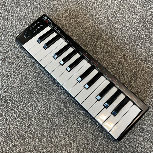 Vist Large View of Product Image Which is Used NEKTAR SE25  Controller 25-Key