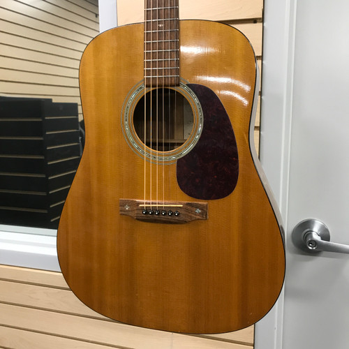 Vist Large View of Product Image Which is Used Martin SPD16-TR Solid Top Acoustic Guitar Natural