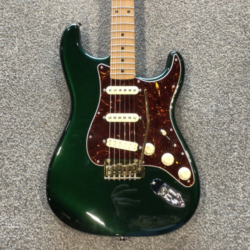 Vist Large View of Product Image Which is Used FENDER STRATOCASTER Electric Guitar - PARTS
