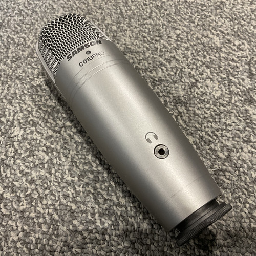 Vist Large View of Product Image Which is Used SAMSON C10UPRO Condenser Microphone