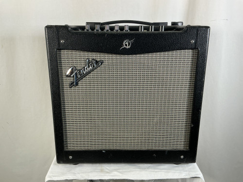 Vist Large View of Product Image Which is Used Fender MUSTANG II V2 1 x 12 Solid State Amplifier 1 x 12
