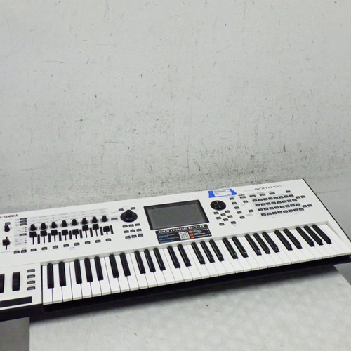 Vist Large View of Product Image Which is Used Yamaha MONTAGE 6 61-Key Synthesizer 61-Key