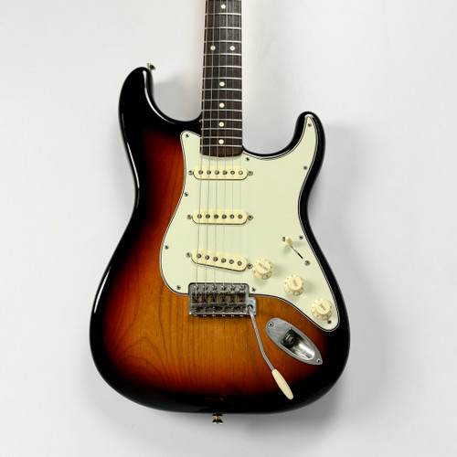 Vist Large View of Product Image Which is Used Fender 2012 Vintage Hot Rod 62 Stratocaster Electric Guitar Sunburst 6-String