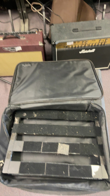 Vist Large View of Product Image Which is Used Pedaltrain JR Floorboard Effect