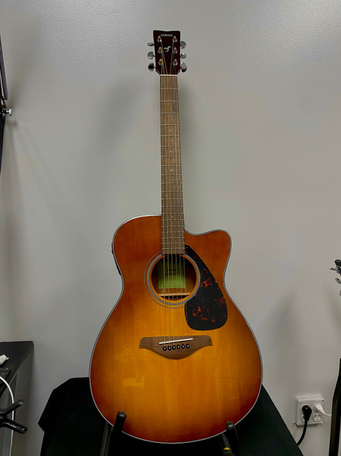Vist Large View of Product Image Which is Used Yamaha FSX800C ACOUSTIC GUITAR Laminate Top Acoustic Guitar Wood