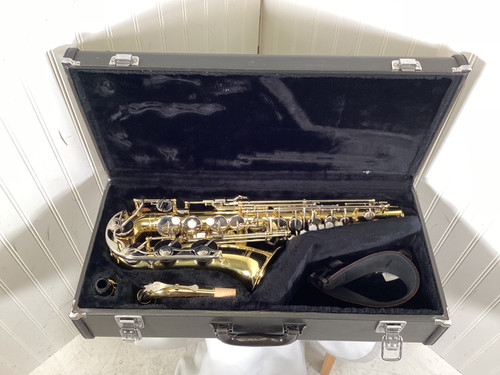 Vist Large View of Product Image Which is Used Yamaha YAS-23 Alto Saxophone