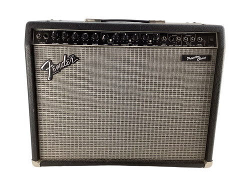 Vist Large View of Product Image Which is Used Fender PRINCETON CHORUS COMBO AMP