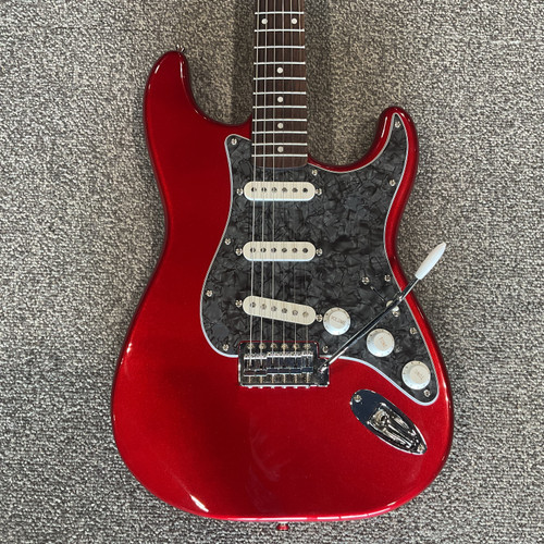 Vist Large View of Product Image Which is Used SQUIER AFFINITY STRATOCASTER Electric Guitar
