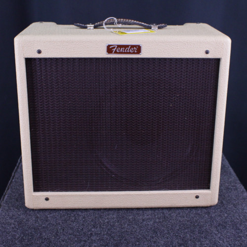 Vist Large View of Product Image Which is Used Fender BLUES JUNIOR III 1 x 12 Tube Combo Amplifier 1 x 12