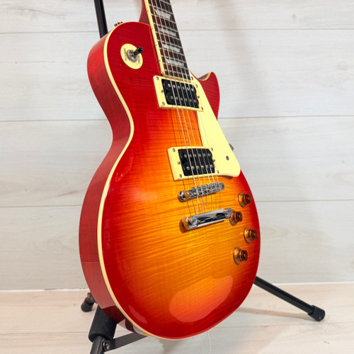 Vist Large View of Product Image Which is Used Epiphone LES PAUL CLASSIC Electric Guitar Red 6-String