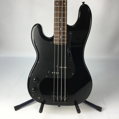 Vist Large View of Product Image Which is Used Kramer FOCUS 420S Bass Guitar Black 4-String