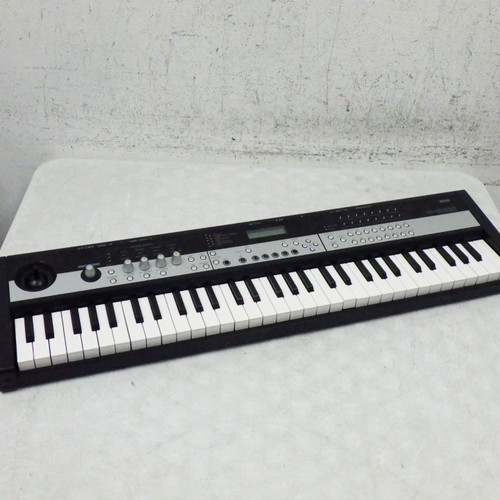 Vist Large View of Product Image Which is Used Korg MICROSTATION 61-Key Synthesizer 61-Key