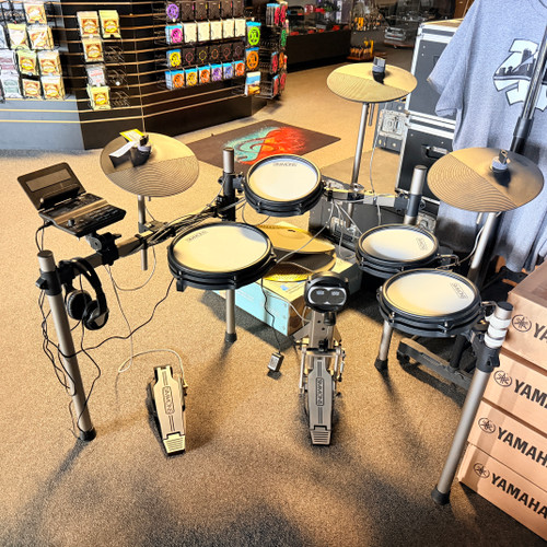 Vist Large View of Product Image Which is Used Simmons TITAN 50 ELECT. DRUM SET Electronic Drum Kit