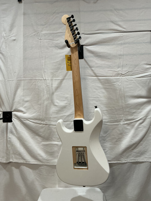 Vist Large View of Product Image Which is Used Jackson ADRIAN SMITH WHITE S Type Electric Guitar White 6-String