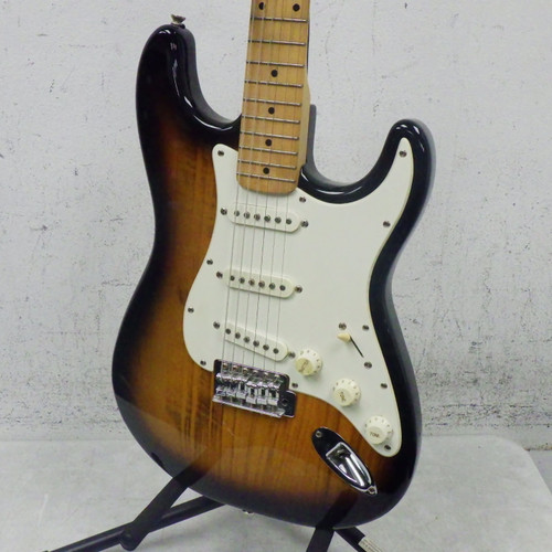 Vist Large View of Product Image Which is Used Squier Affinity Stratocaster S Type Electric Guitar Sunburst 6-String