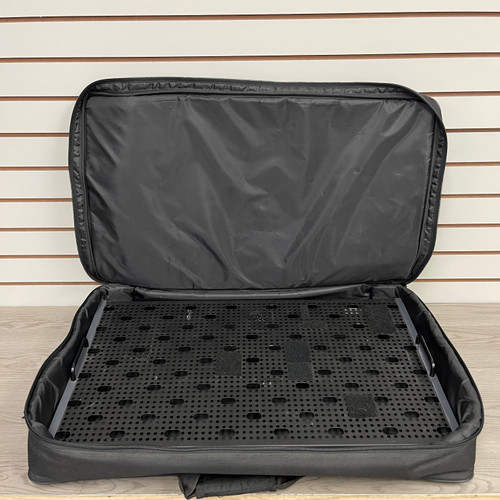 Vist Large View of Product Image Which is Used - Temple Audio TRIO 28 W/BAG Pedal Board